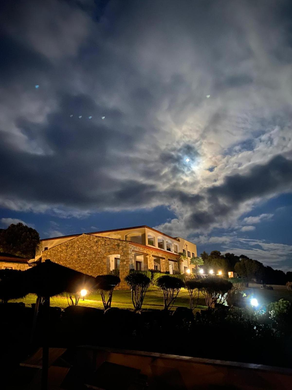 Hotel Valkarana Country Relais (Adults Only) 圣安托尼奥迪加卢拉 外观 照片